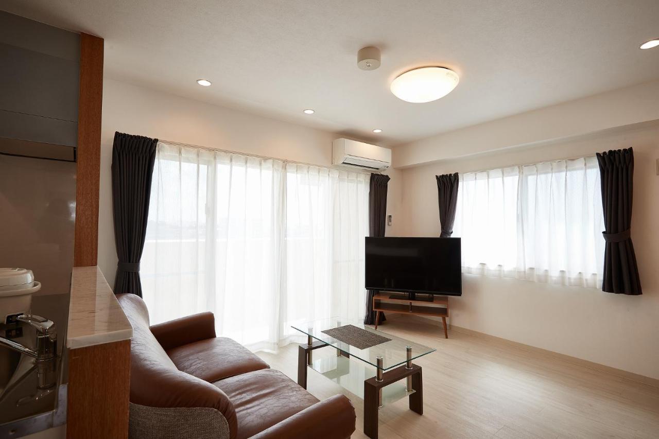 New Normal Hotel In Nago ニューノーマルホテルイン名護 Ngoại thất bức ảnh